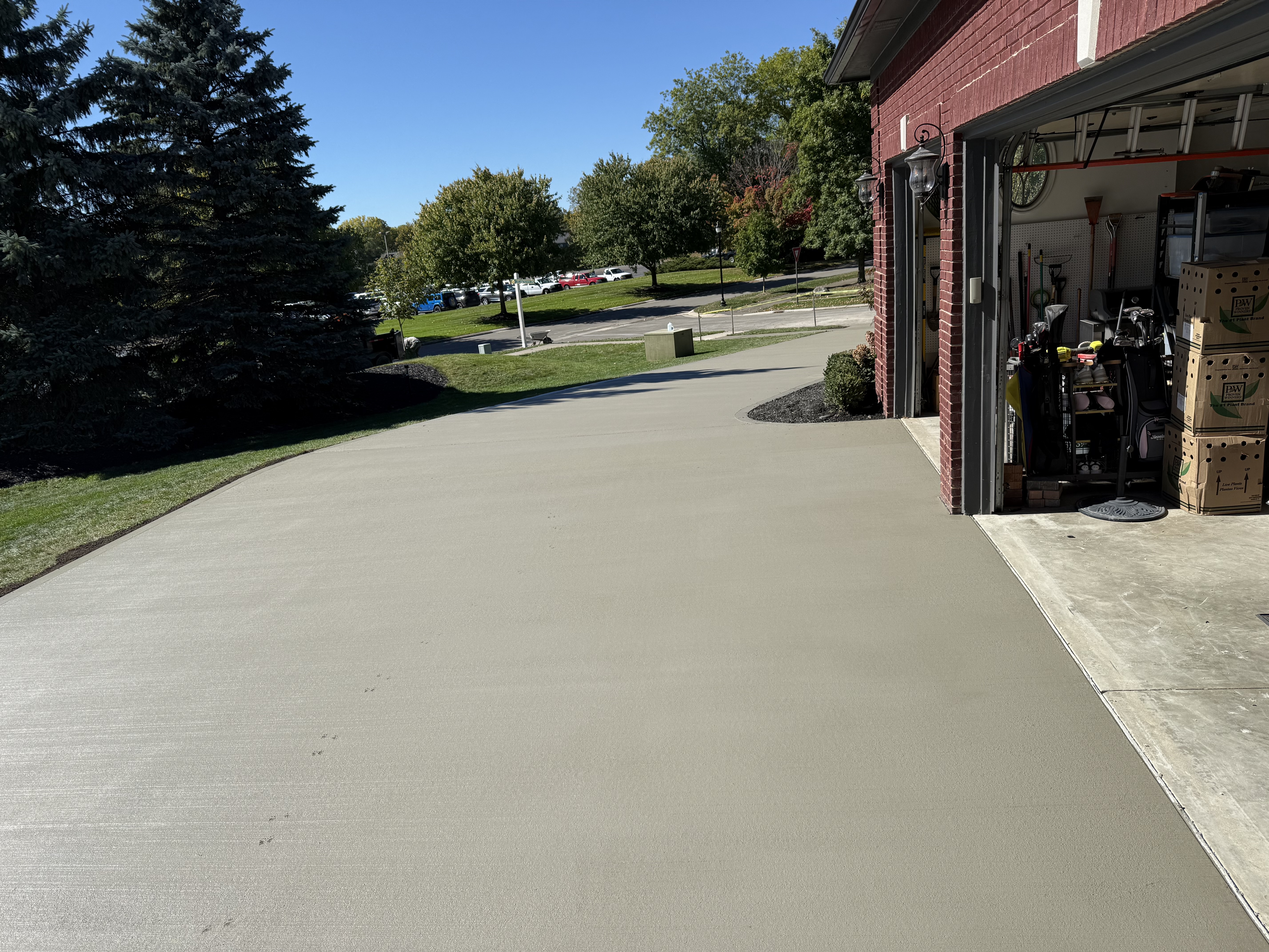 Concrete driveway replacement in Livonia MI